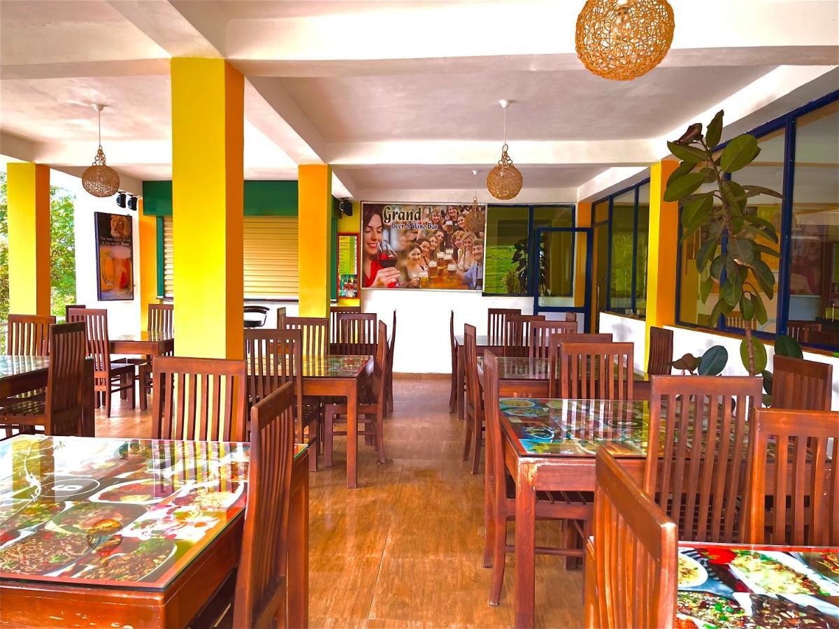 Grand Adamspeak Hotel Nallathanniya Ngoại thất bức ảnh